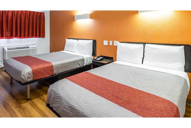 Motel 6 Elizabeth, Nj-Newark Liberty Intl Airport image