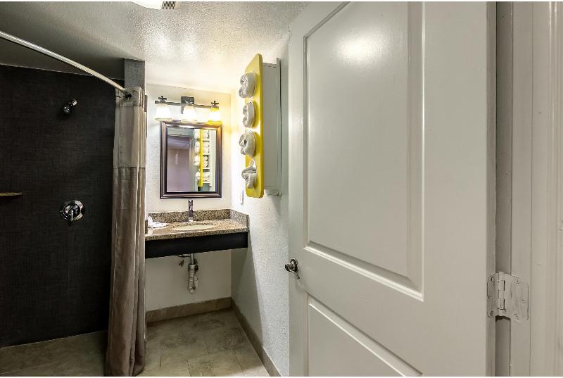Motel 6 Elizabeth, Nj-Newark Liberty Intl Airport image