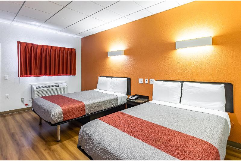 Motel 6 Elizabeth, Nj-Newark Liberty Intl Airport image