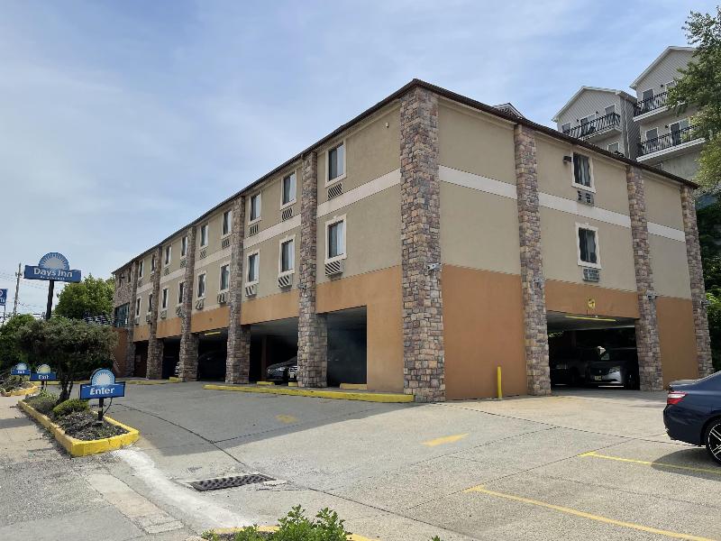 Days Inn By Wyndham Jersey City image