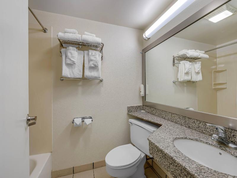 Quality Inn Riverview image