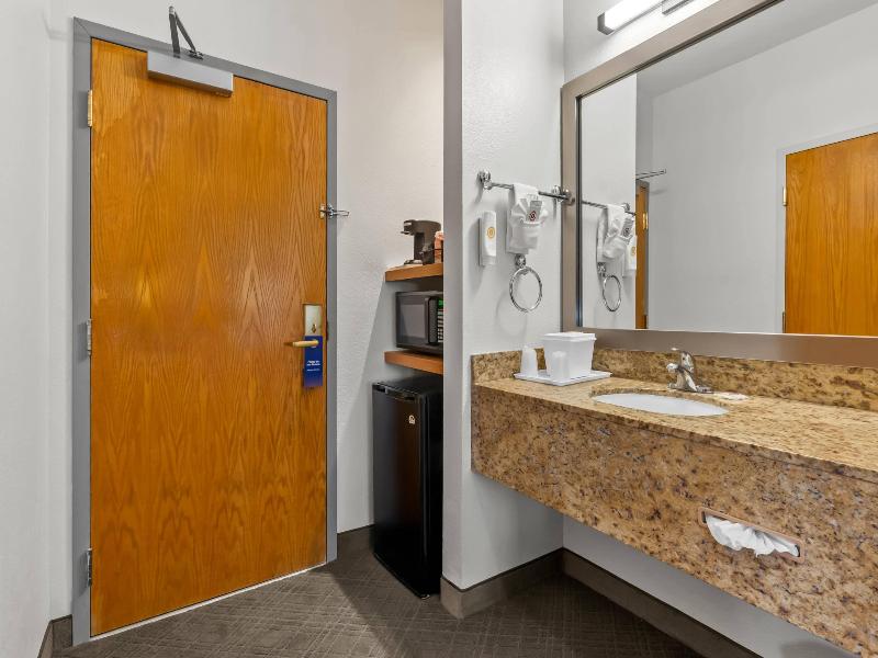 Comfort Inn South San Jose /  Morgan Hill image