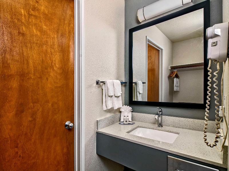 Quality Inn & Suites South San Jose / Morgan Hill image