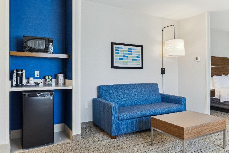 Holiday Inn Express and Suites Mountain View image