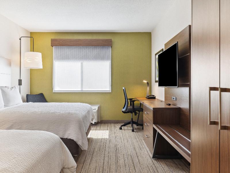 Holiday Inn Express and Suites Mountain View image