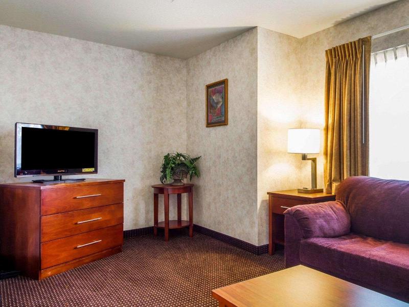 Comfort Inn Watsonville image