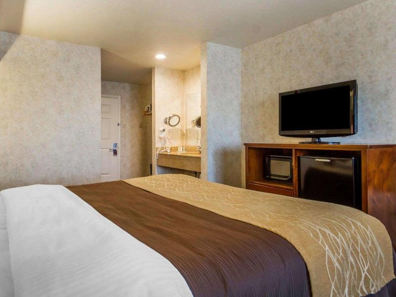 Comfort Inn Watsonville image