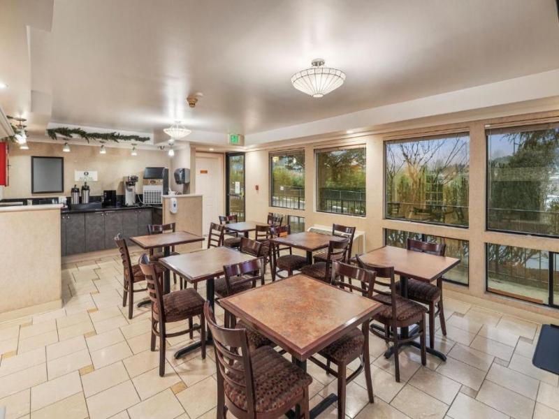 Inn at Lake Washington By OYO I-405 image