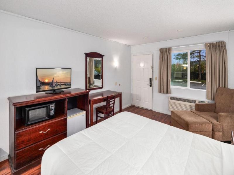 Inn at Lake Washington By OYO I-405 image
