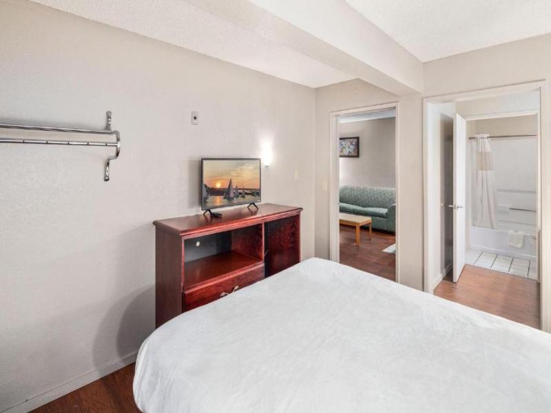 Inn at Lake Washington By OYO I-405 image