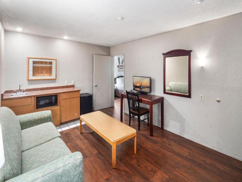 Inn at Lake Washington By OYO I-405 image