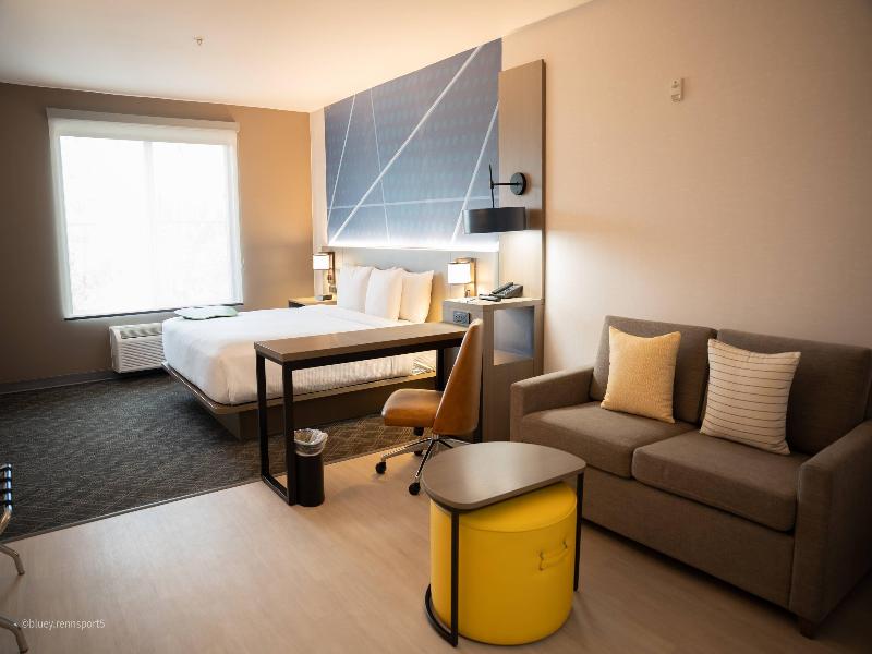 Comfort Suites Airport Tukwila Seattle image