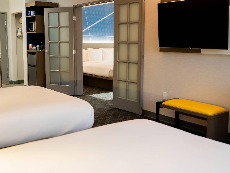 Comfort Suites Airport Tukwila Seattle image