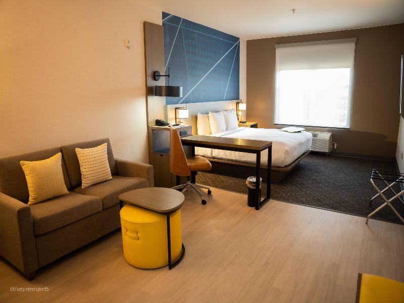 Comfort Suites Airport Tukwila Seattle image