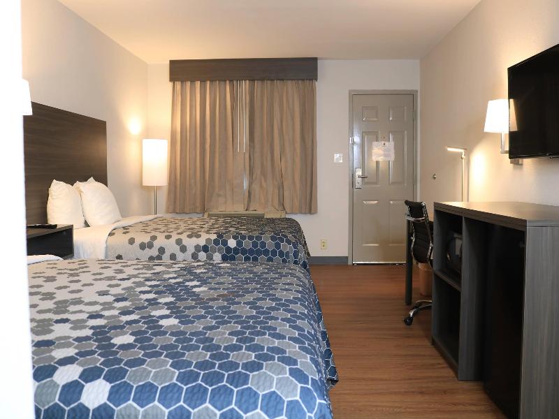 Econo Lodge Inn & Suites Southeast image