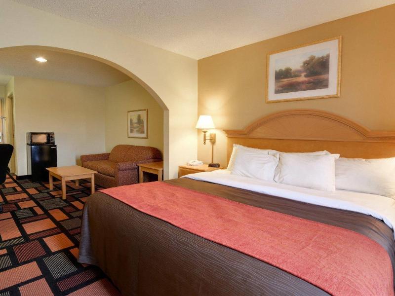Quality Inn & Suites Malvern image