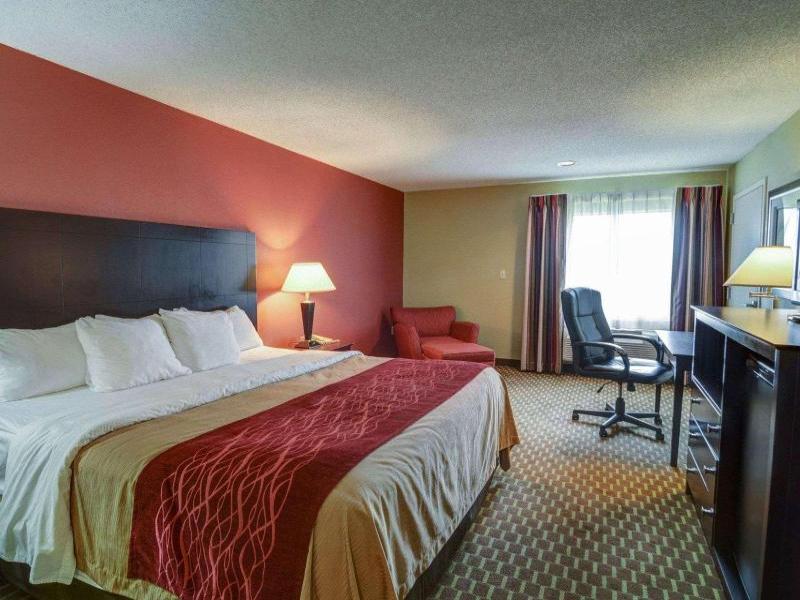 Quality Inn & Suites Pine Bluff image