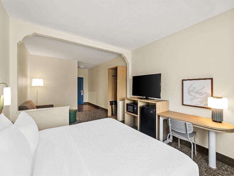 Spark By Hilton Round Rock image
