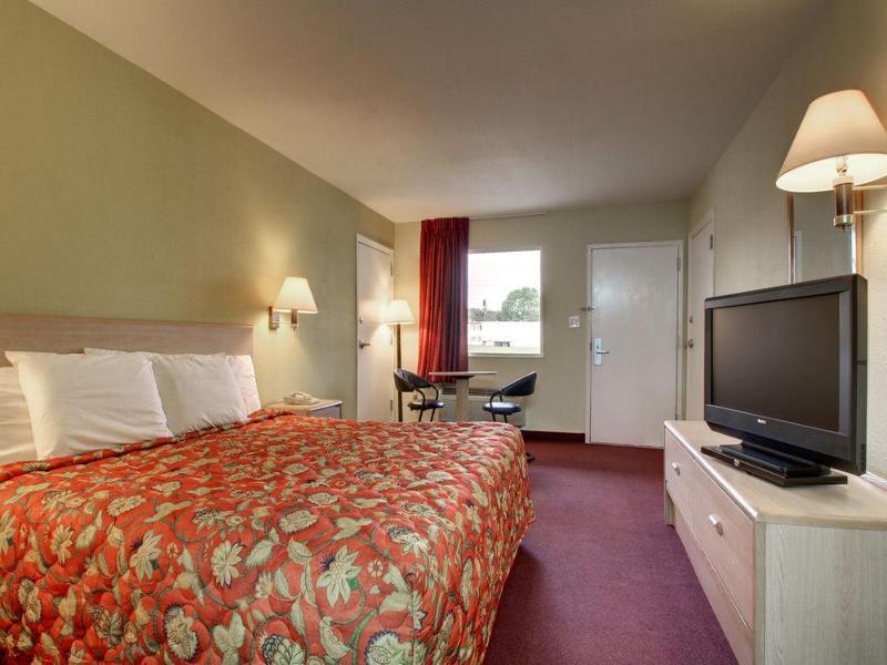 Key West Inn - Montgomery image