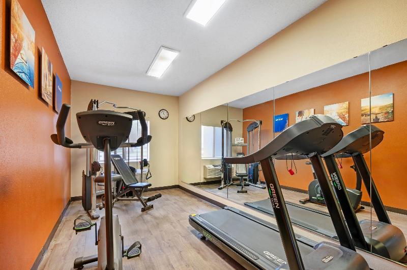 Comfort Inn & Suites North Greenfield image