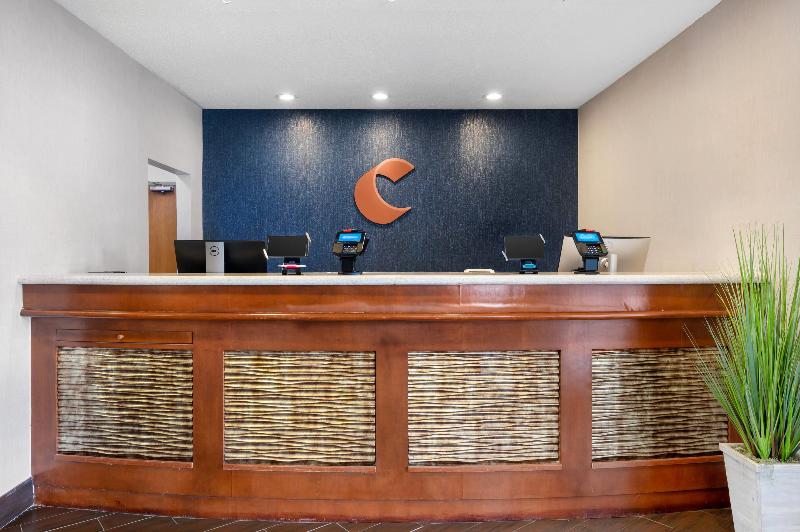 Comfort Inn & Suites North Greenfield image
