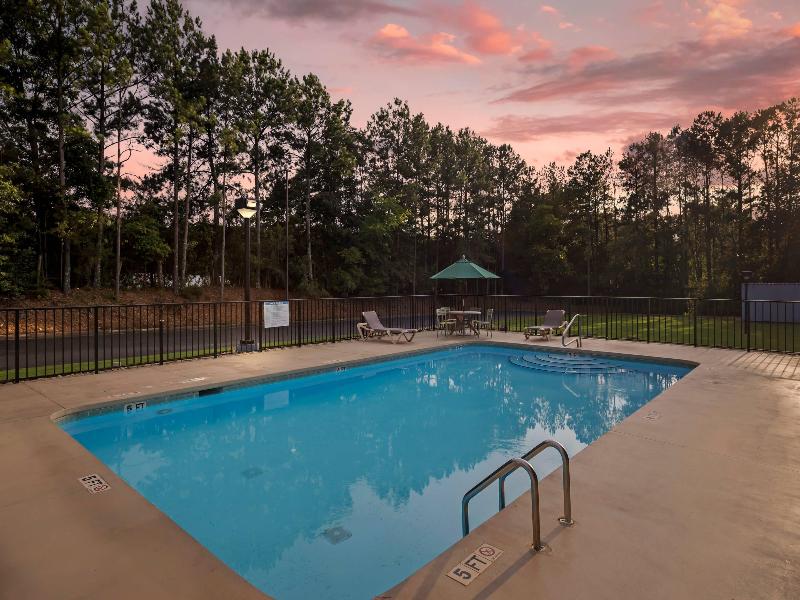 Quality Inn Clinton - Laurens I-26