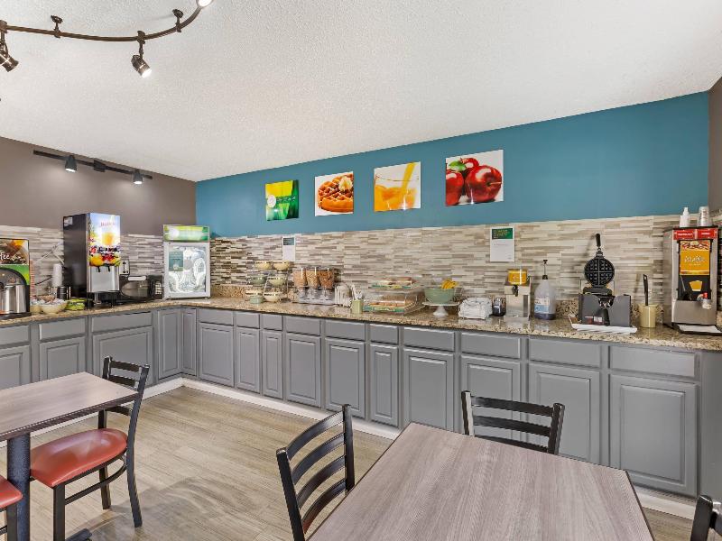 Quality Inn Clinton - Laurens I-26