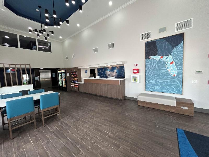 Holiday Inn Express Dania Beach Airport Area image