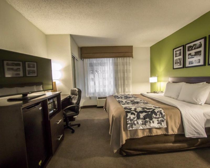 Holiday Inn Express Dania Beach Airport Area image