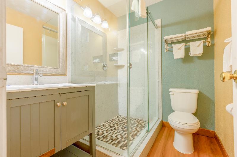 Econo Lodge Oceanside - Image 4