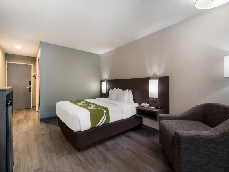 Quality Inn & Suites Wilsonville image