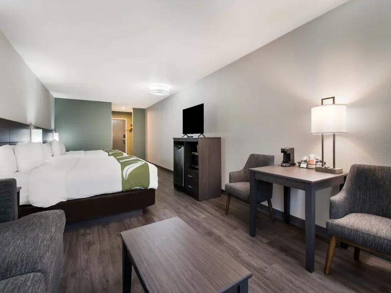 Quality Inn & Suites Wilsonville image
