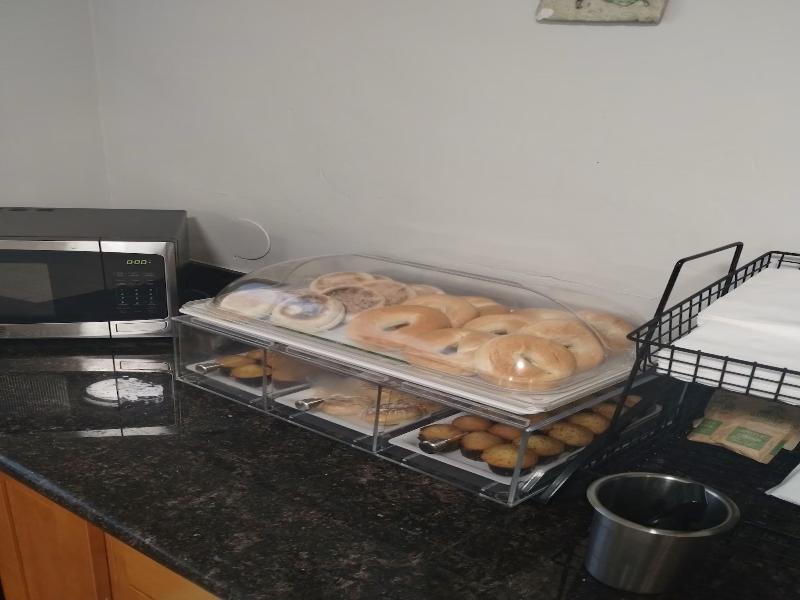 Quality Inn & Suites Wilsonville image