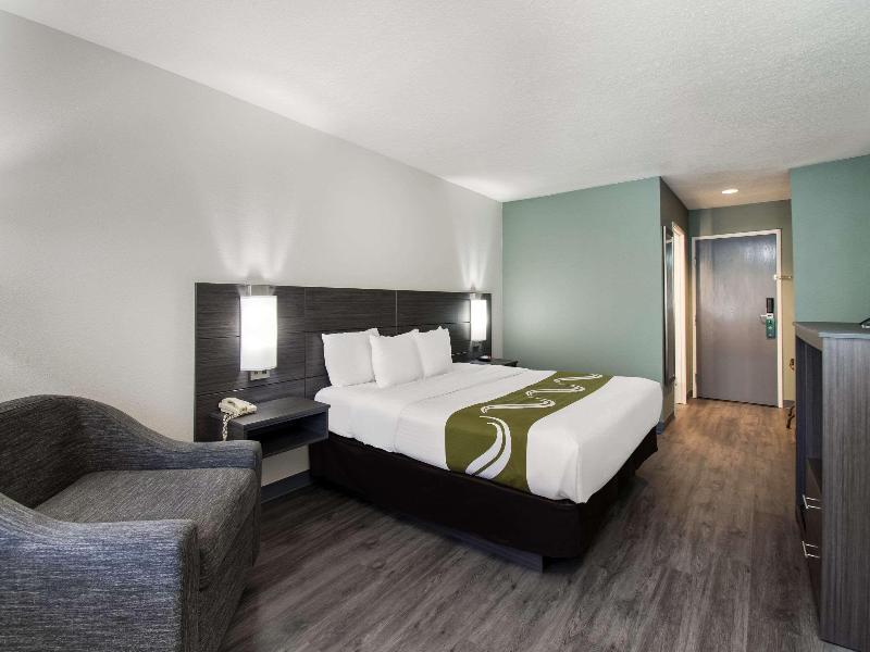 Quality Inn & Suites Wilsonville image