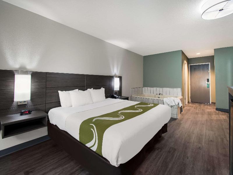 Quality Inn & Suites Wilsonville image