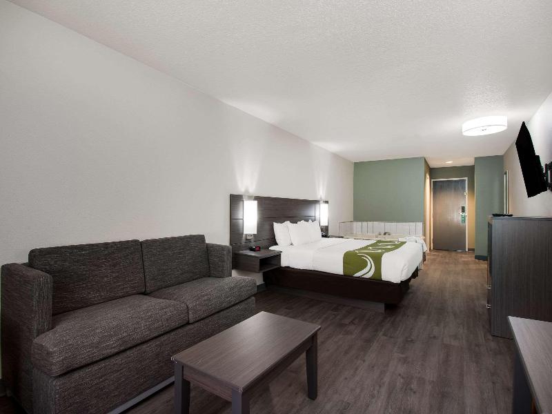 Quality Inn & Suites Wilsonville image