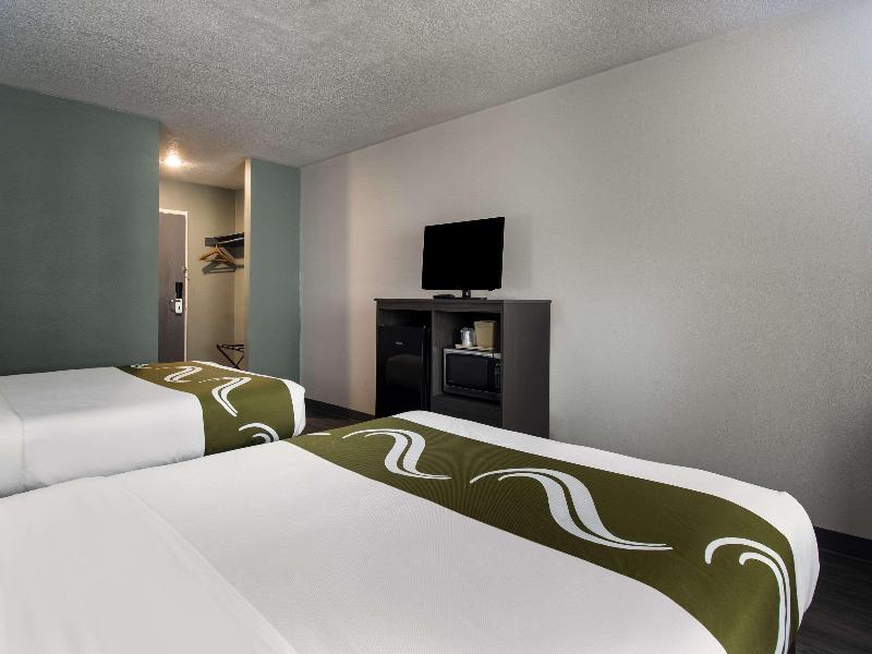 Quality Inn & Suites Wilsonville image
