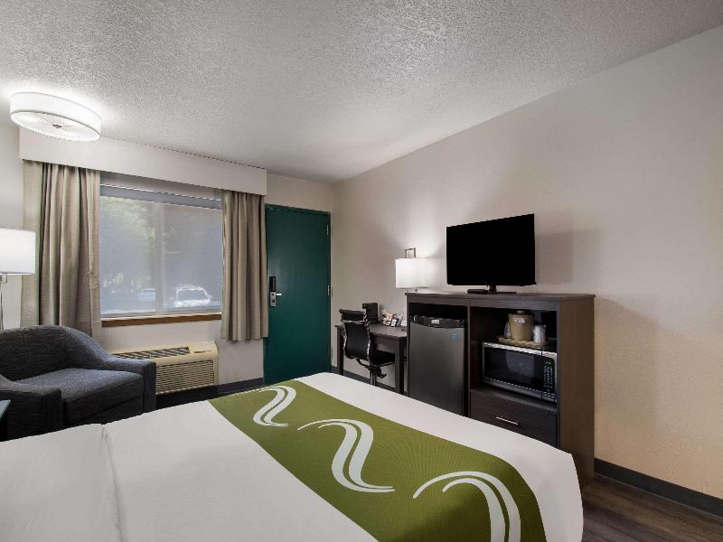 Quality Inn & Suites Wilsonville image