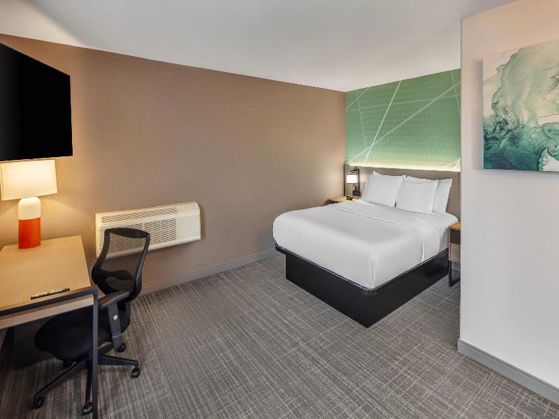 Comfort Inn Halifax image