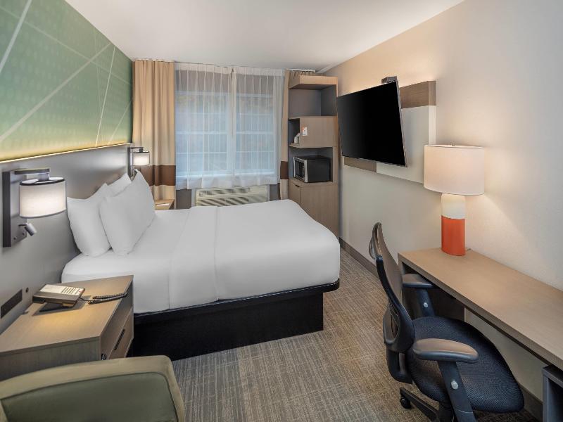 Comfort Inn Halifax image