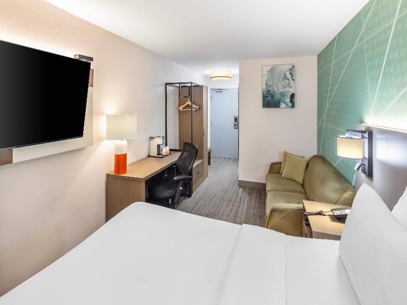Comfort Inn Halifax image