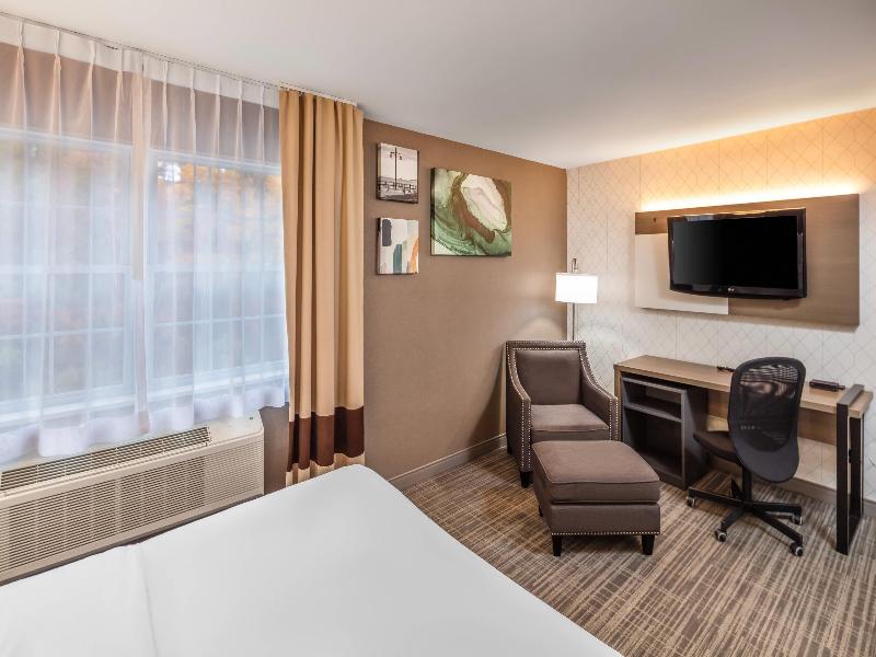 Comfort Inn Halifax image