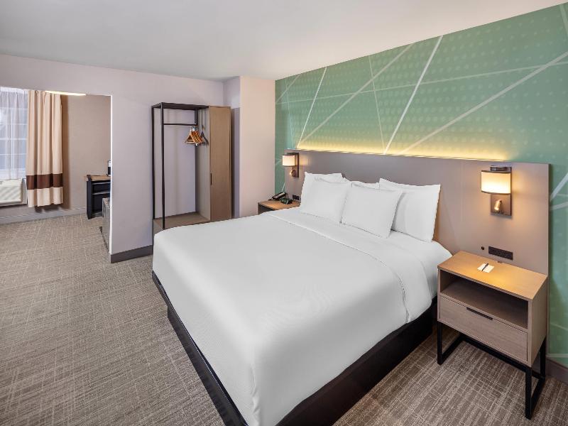 Comfort Inn Halifax image