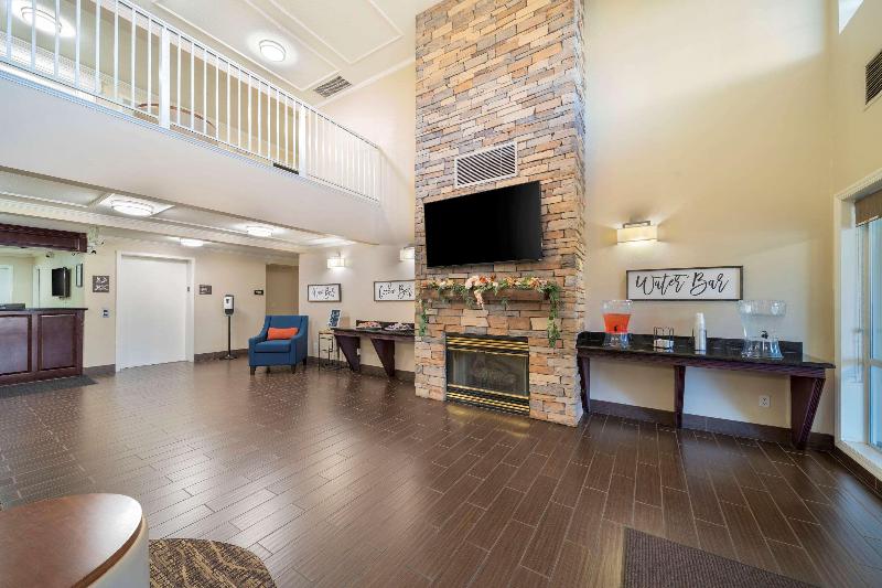 Comfort Inn Red Bluff image