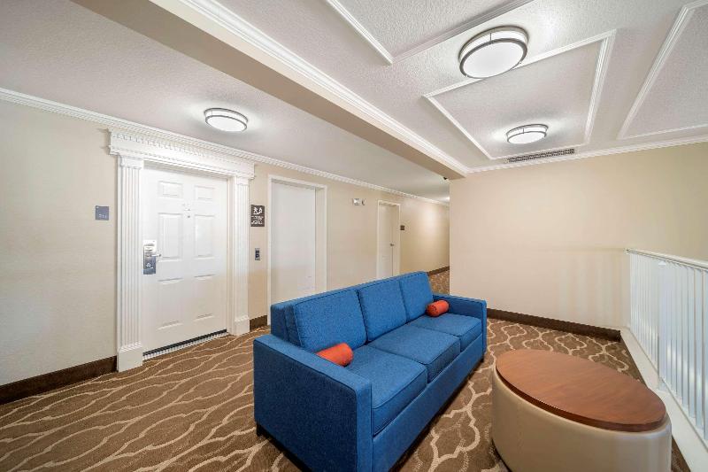 Comfort Inn Red Bluff image