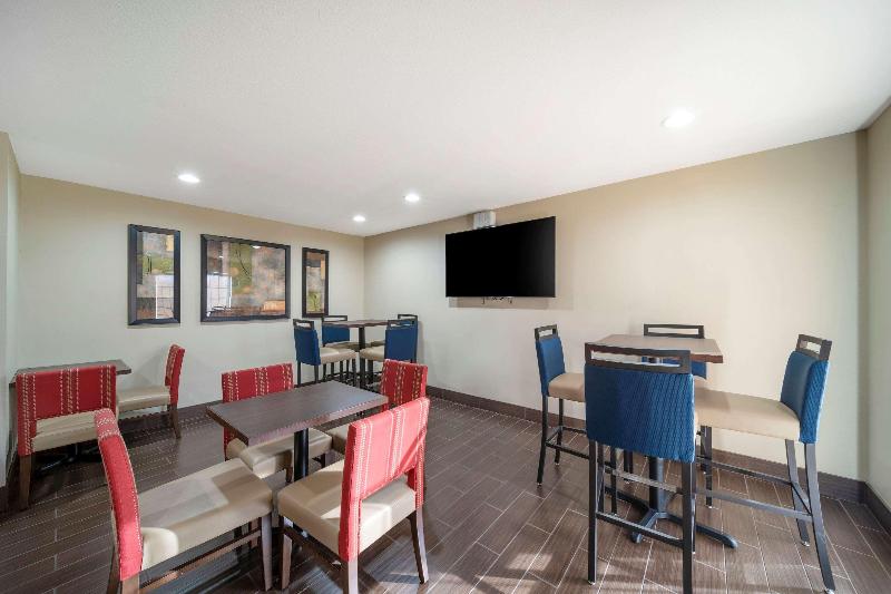 Comfort Inn Red Bluff image