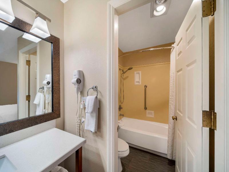 Comfort Inn Red Bluff image