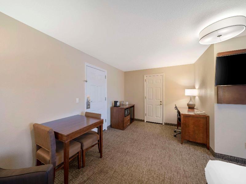 Comfort Inn Red Bluff image