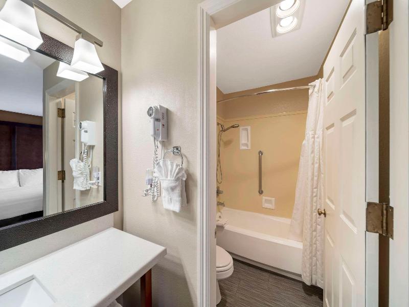 Comfort Inn Red Bluff image