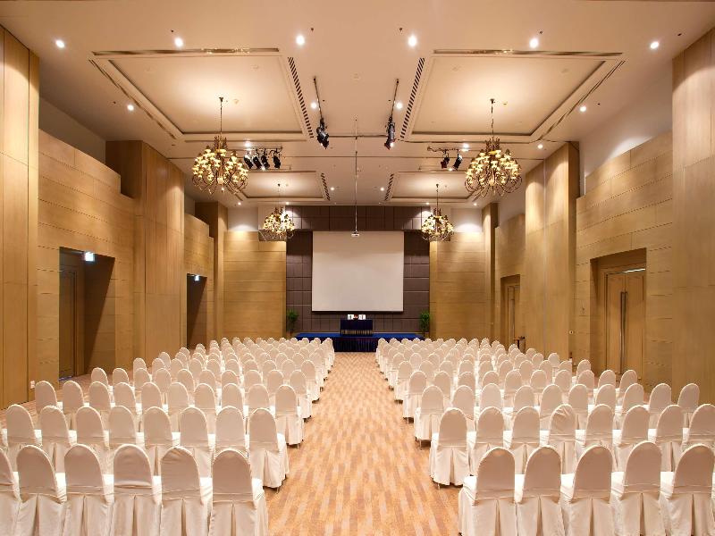 Hilton Hua Hin Resort & Spa image
